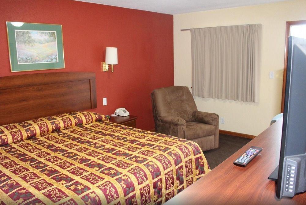 Budget Inn Oskaloosa 外观 照片